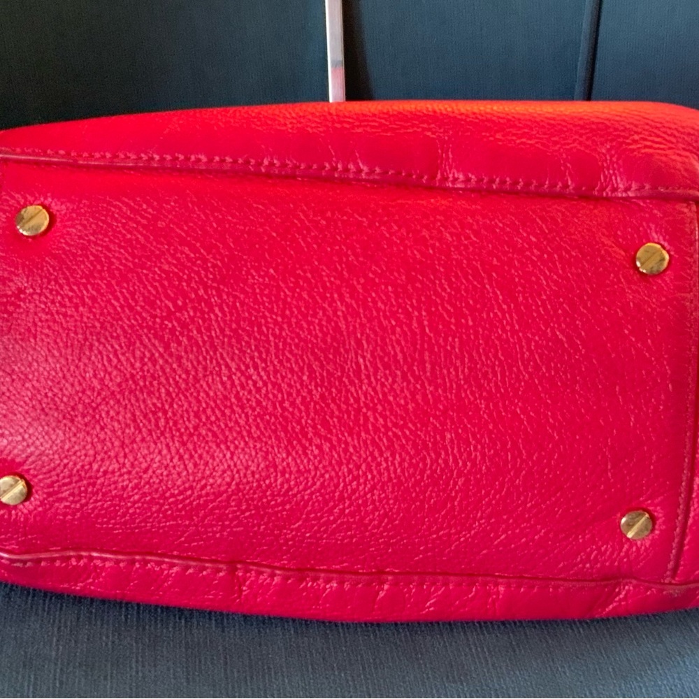 Tory Burch Classic Handle Amanda Hobo Two Way Bag - Carnival Red - Picture 9 of 9